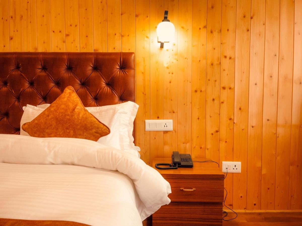 Hotel New Vistas Manāli エクステリア 写真