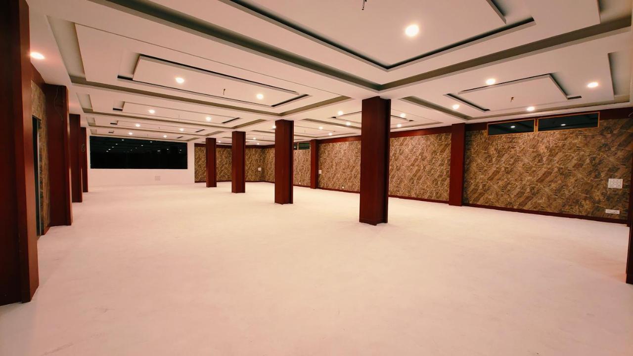 Hotel New Vistas Manāli エクステリア 写真
