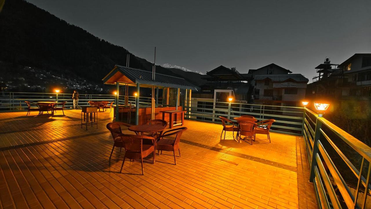 Hotel New Vistas Manāli エクステリア 写真